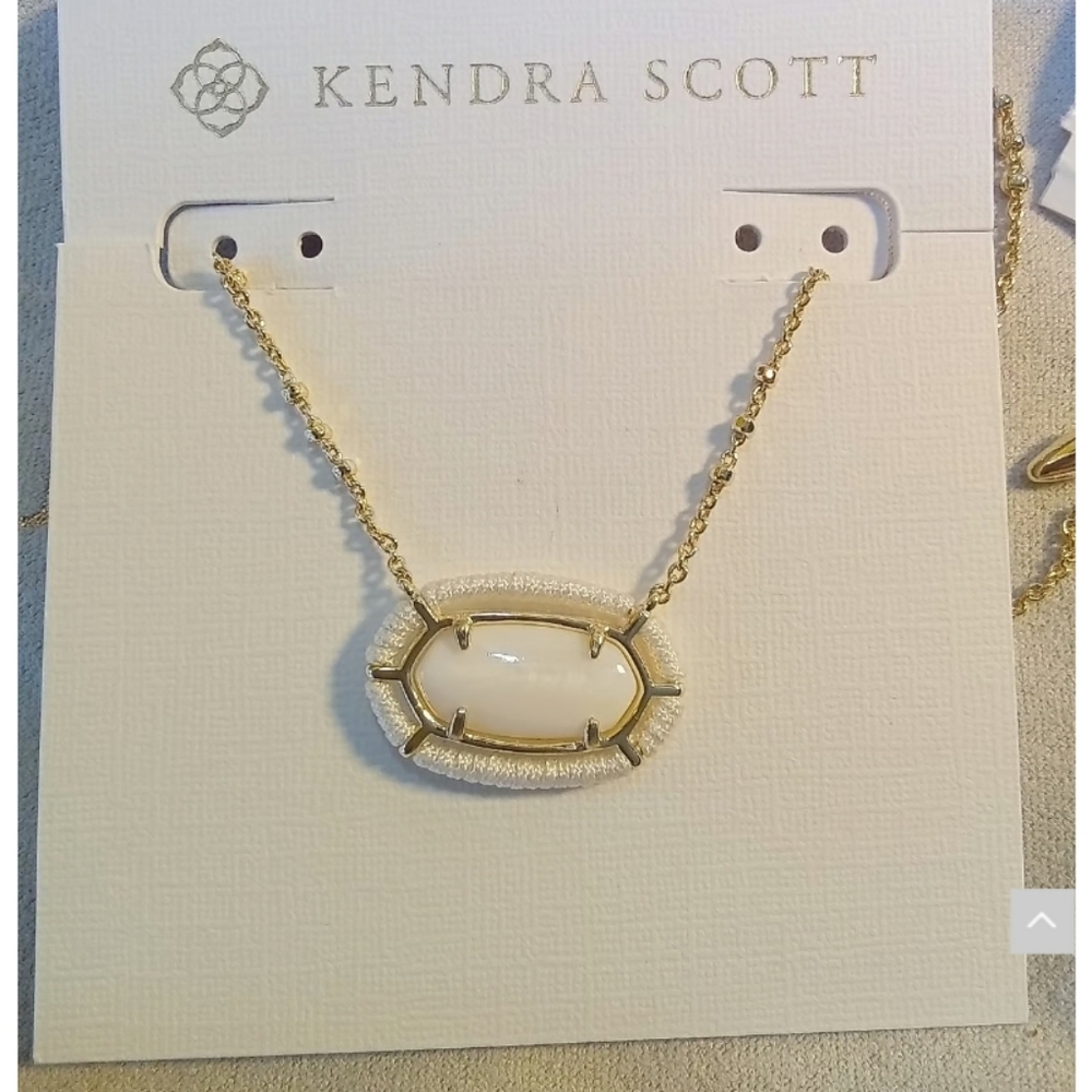 * RESERVED For Blackhal NWT KENDRA SCOTT ELISA Threaded Pendant In Ivory MOP